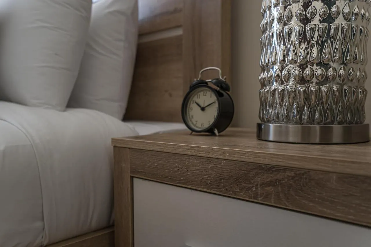 Higuests - Cheerful Apt With Stunning Views In Port Saeed Dubai 0*,
